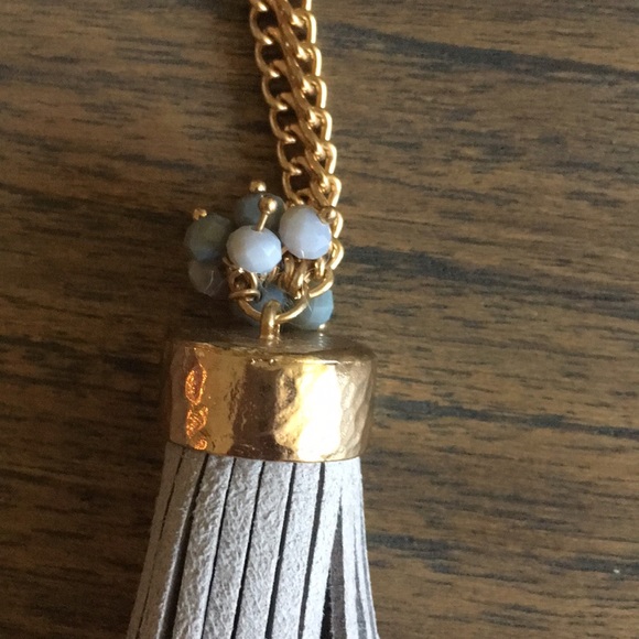 Leather tassle necklace - Picture 4 of 8